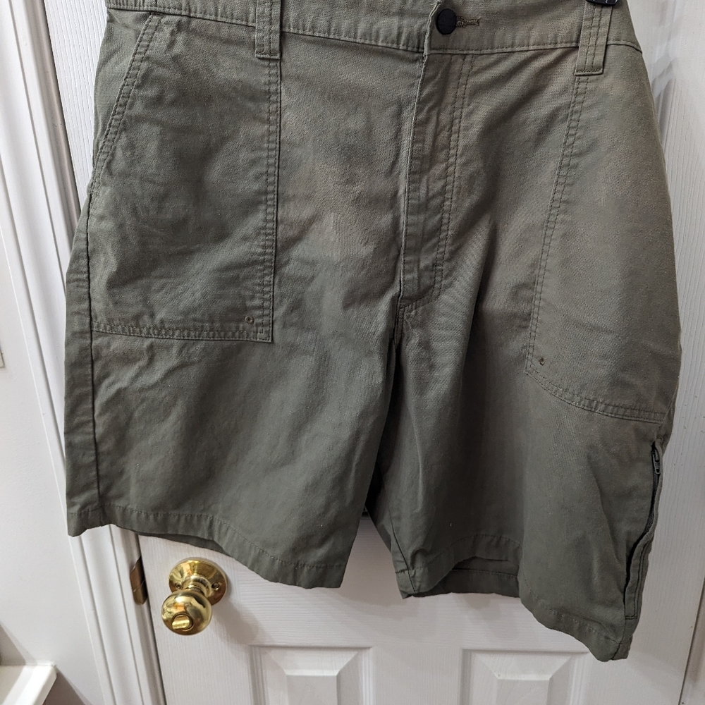 Wrangler Men's Cargo Shorts Khaki Green Size 40